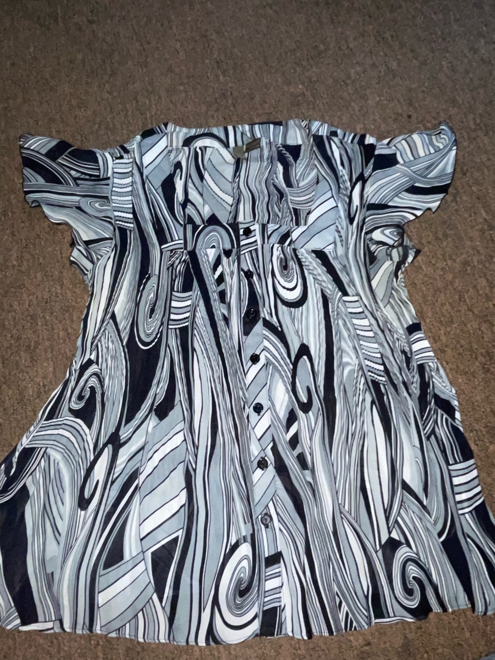 Women's Black & White Swirl button blouse